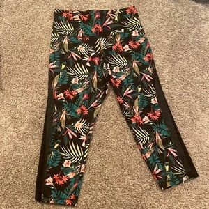 Old Navy Cropped Tropical Leggings- L